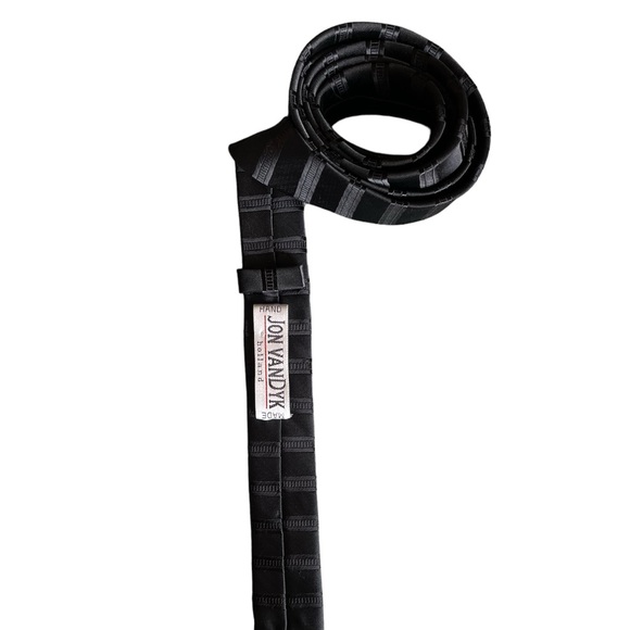 Men’s black striped necktie - Picture 2 of 2